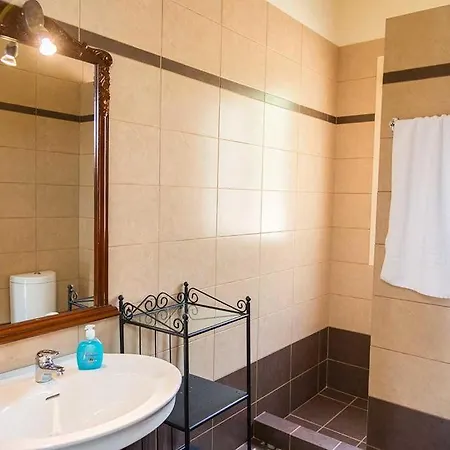 فيلة Cleo سفوروناتا